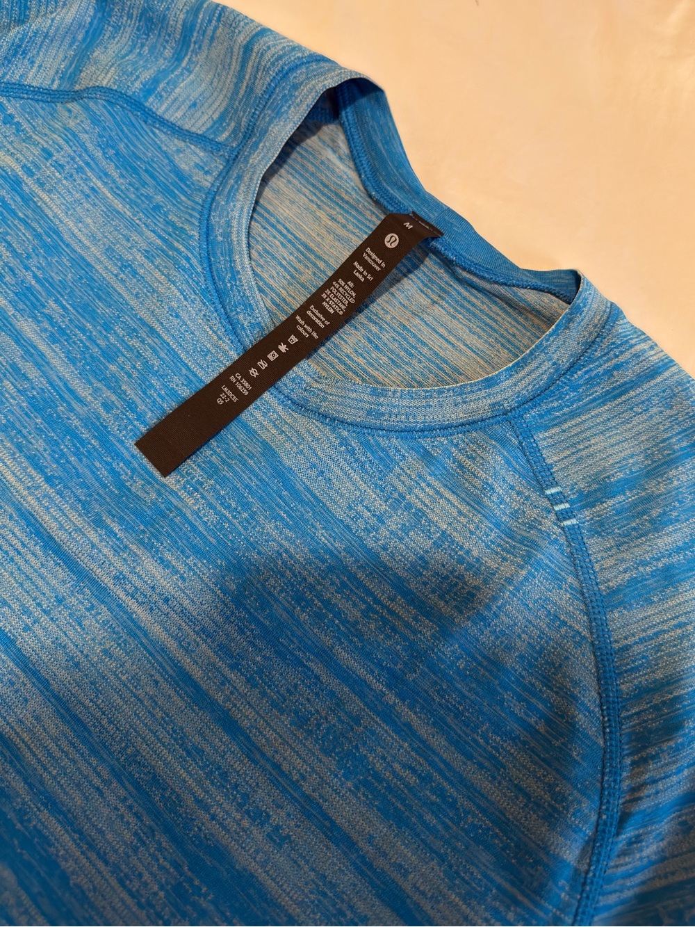 NWOT Lululemon Metal Vent Tech Short Sleeve Blue Space Dye Mens M Athletic Shirt